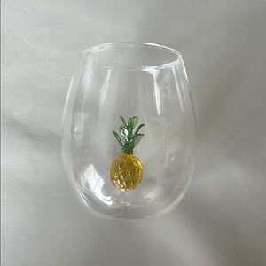 ⭐️2/$10 or 3/$15 - Pineapple Stemless Wine Glass